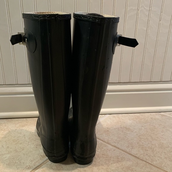 Gently Used Tall Hunter Rain Boots - Picture 2 of 5